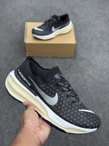 Nike Zoom Invincible Run 3 Fk3(Made in Vietnam)(Black)