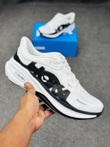 HOKA Clifton Pro-White / Black -(super lightweight and Super comfortable)-(Made in vietnam)-hk11bl