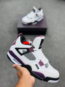 Air Jordan 4 Retro(white, with accents of Bordeaux (a dark red) and black)j4pawm1.1